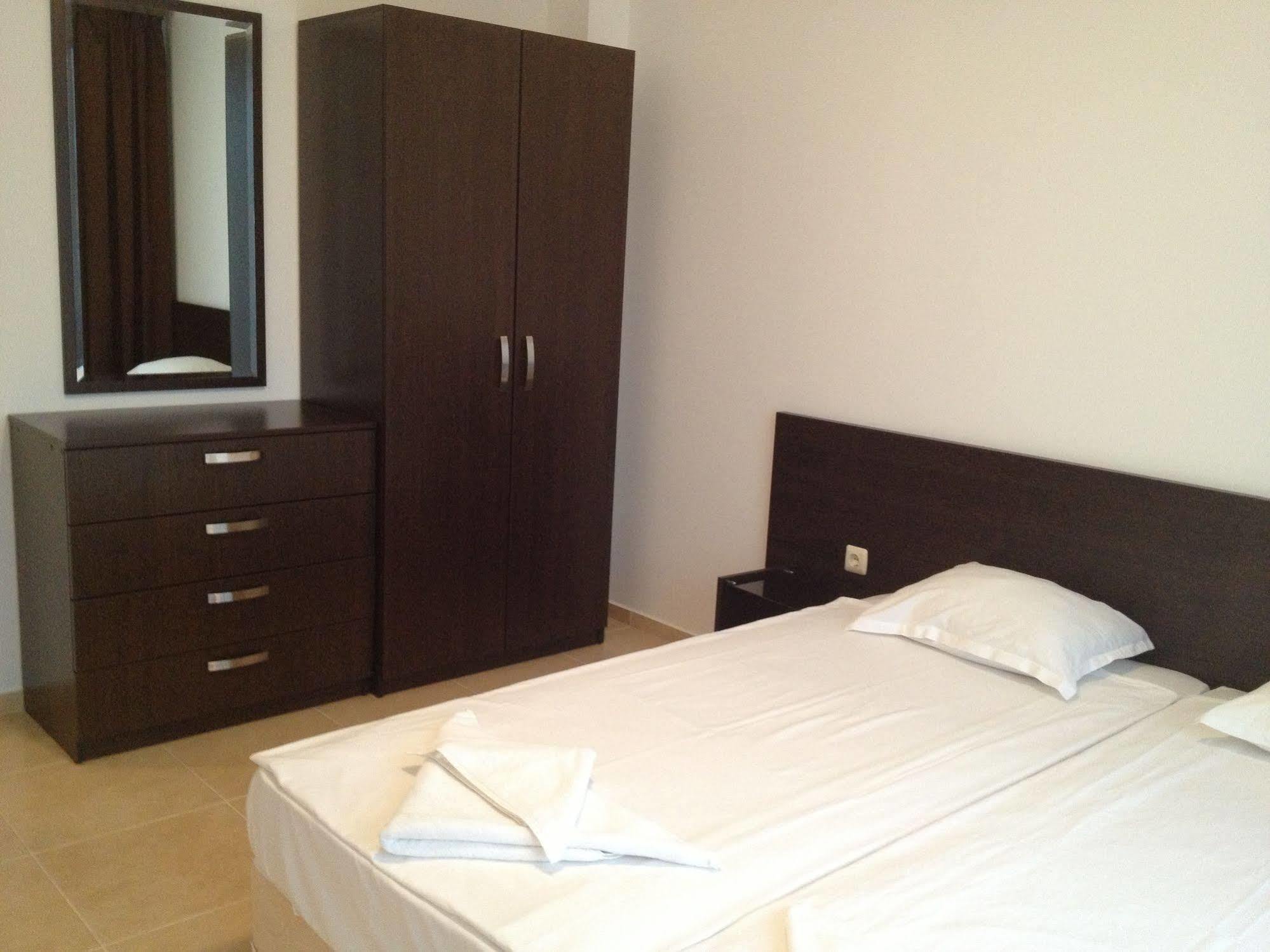 Apart Hotel Happy Sunny Beach Exterior photo